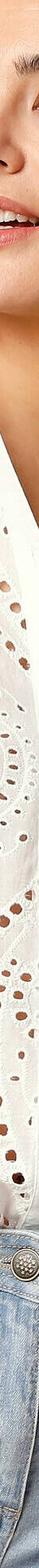 Bloes in broderie anglaise, lange mouwen (wit) Bloes in broderie anglaise, lange mouwen (wit)